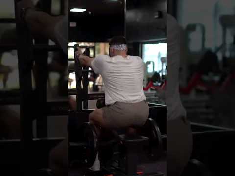 hombre nalgon bodybuilder. #viralvideo #viralvideoshorts entrenando