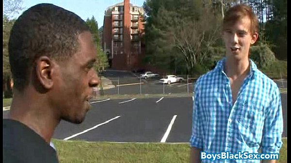 Black Muscled Dude Fucks Gay Skinny White Boy Bareback Style 155 min