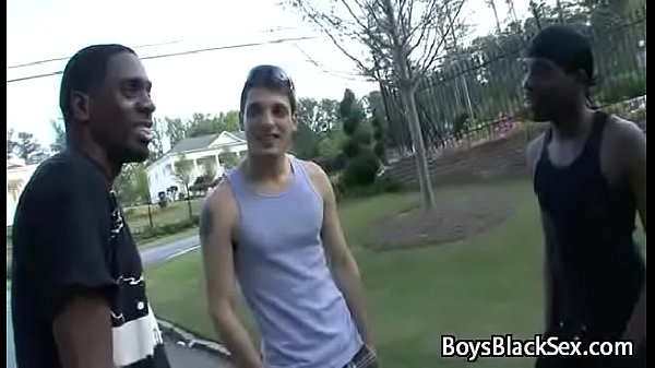 Black Muscular Gay Dude Fuck White Skinny Sexy Boy 065 min