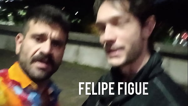 Felipe Figueira e Fernando Brutto trepam gostoso no meio da rua. Completo no RED5 min