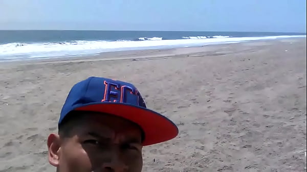 CACHANDO EN LA PLAYA30 sec