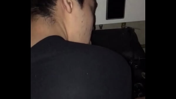 cogiendome a mi putito en el patio52 sec