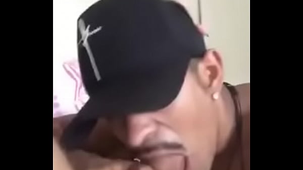 Chacal mamando verga Videos casero57 sec