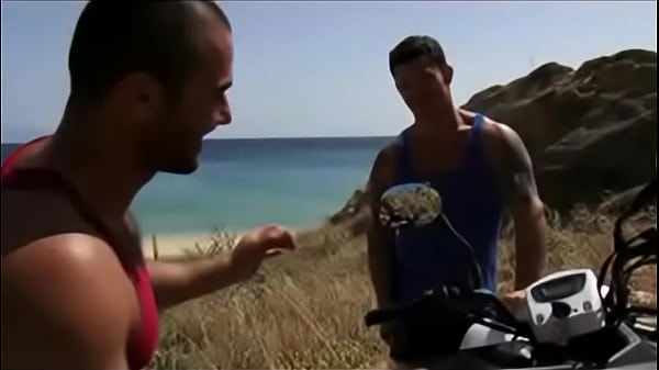 Follada en la playa33 min
