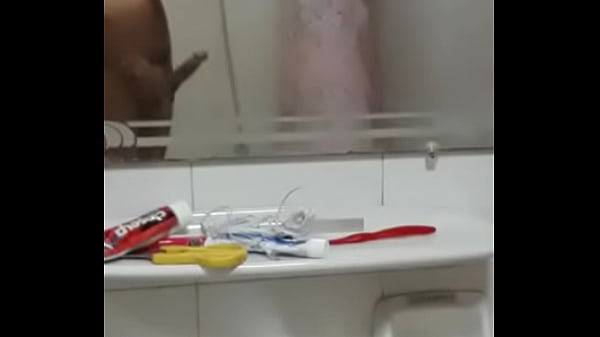 Gay Vergon Ense&ntilde;ando La Verga13 sec